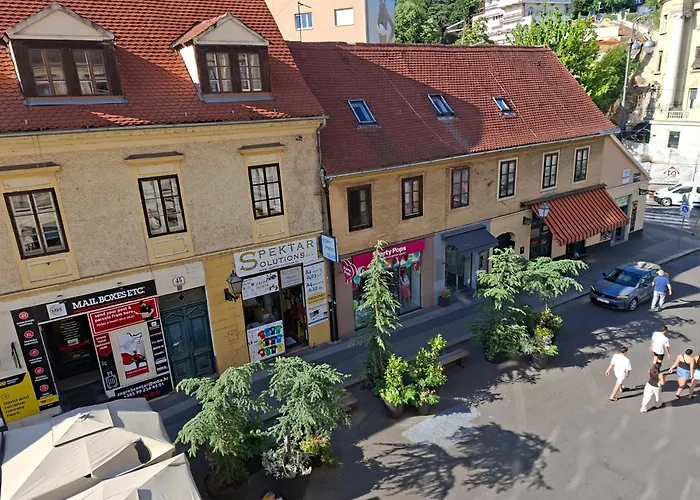 Apartments Lina - Center With Free Parking!