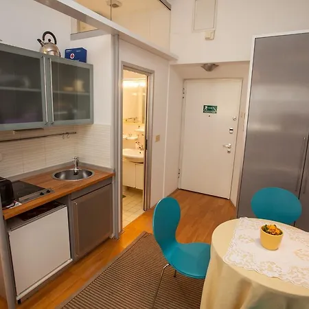 Apartments Lina - Center With Free Parking! Zagreb Exterior photo